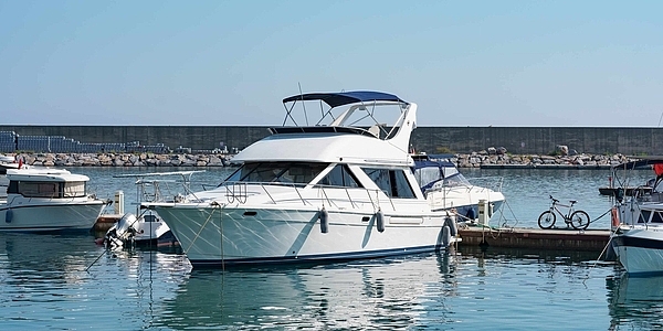 Can a Portable Water Softener Make Yacht Cleaning Easier?