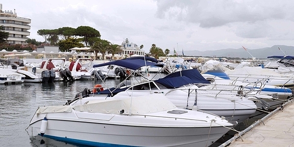 Can Soft Water Help Your Boat Shine Longer at the Marina?